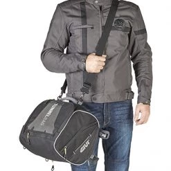 Givi EA122 Easy-T 23L Scooter Tunnel Bag -Givi Sales Store givi ea12223 ltr tunnel bag 2