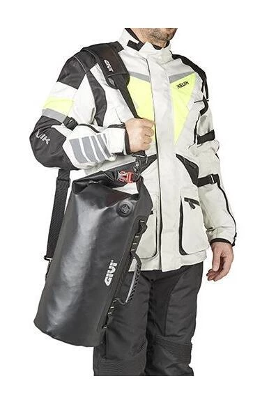 Givi GRT714B Waterproof 20L Cargo Bag 5 Givi GRT714B Waterproof 20L Cargo Bag - Image 3