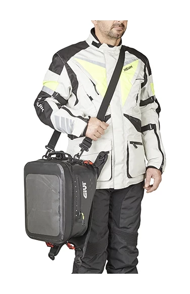 Givi GRT715 Gravel-T Waterproof 20L Tank Bag 8 Givi GRT715 Gravel-T Waterproof 20L Tank Bag - Image 6