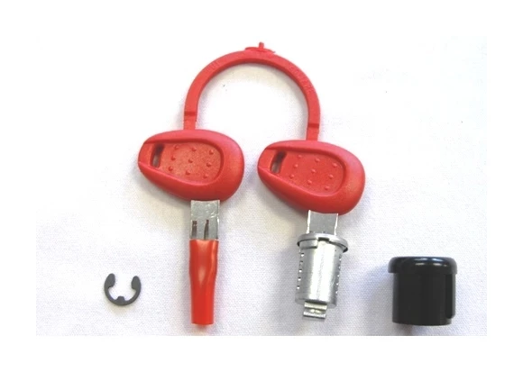 Givi Z140R / Z227 / Z228 / Z1382 Red / Silver Key Lock Set 3 Givi Z140R / Z227 / Z228 / Z1382 Red / Silver Key Lock Set